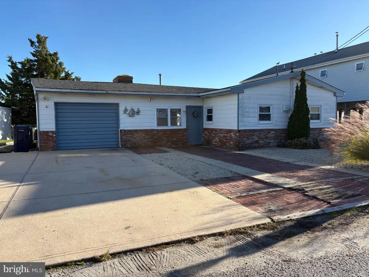 9 W Sail Dr, Little Egg Harbor, NJ 08087 - #1
