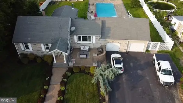 51 Washington Ave, CARNEYS POINT, NJ 08069