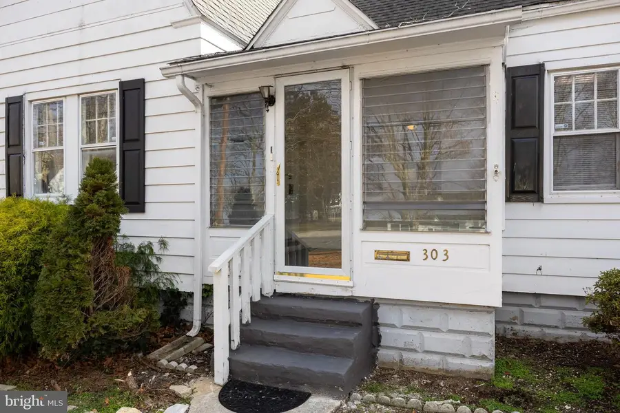 303 Pine St, Carneys Point, NJ 08069 - Image #3