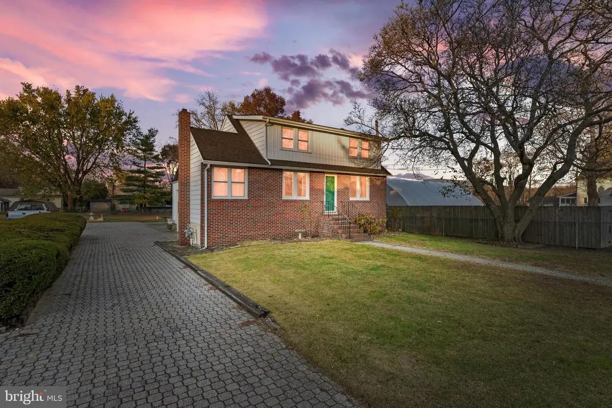 6 Sunset Ave, Pennsville, NJ 08070 - Image #1