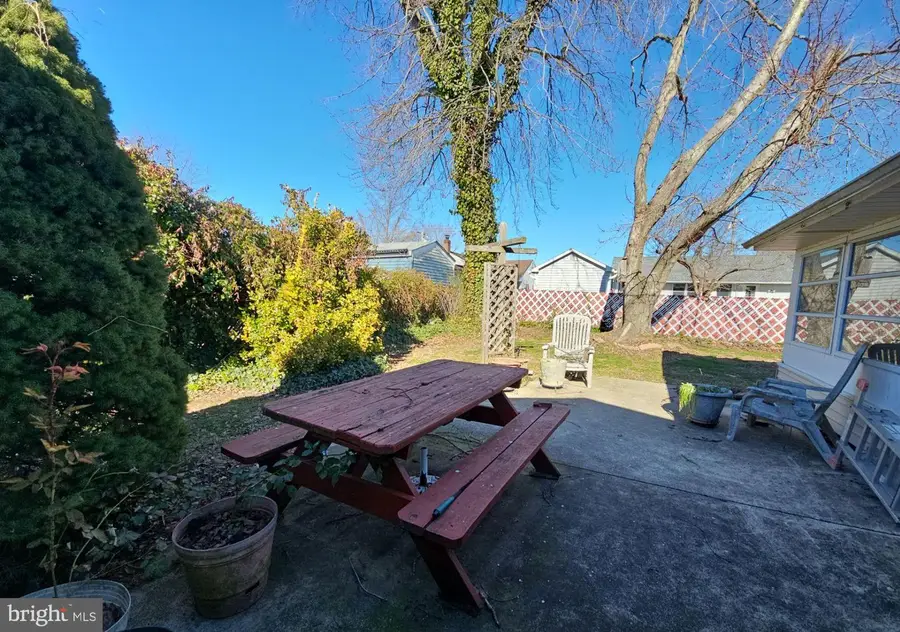 18 Charles Pl, Pennsville, NJ 08070 - Image #2