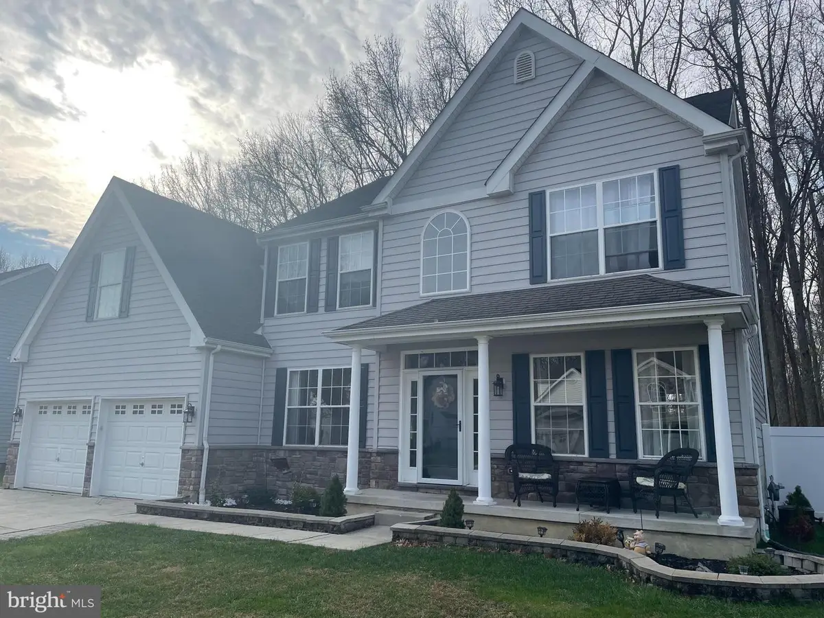 140 Magnolia Dr, Pennsville, NJ 08070 - Image #1