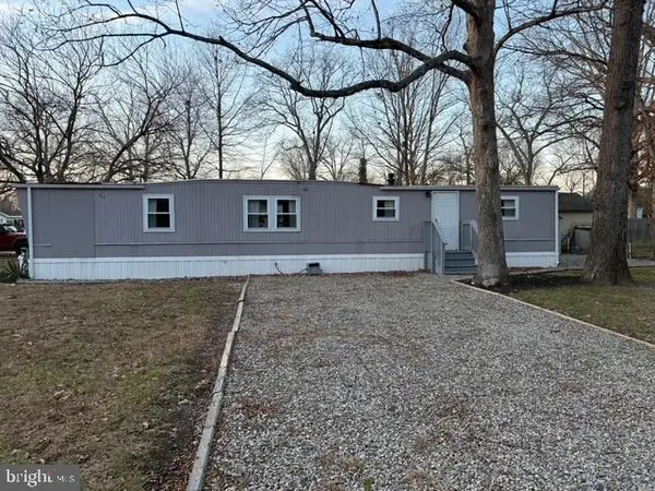 34 Briarwood Lane, PITTSGROVE, NJ 08318