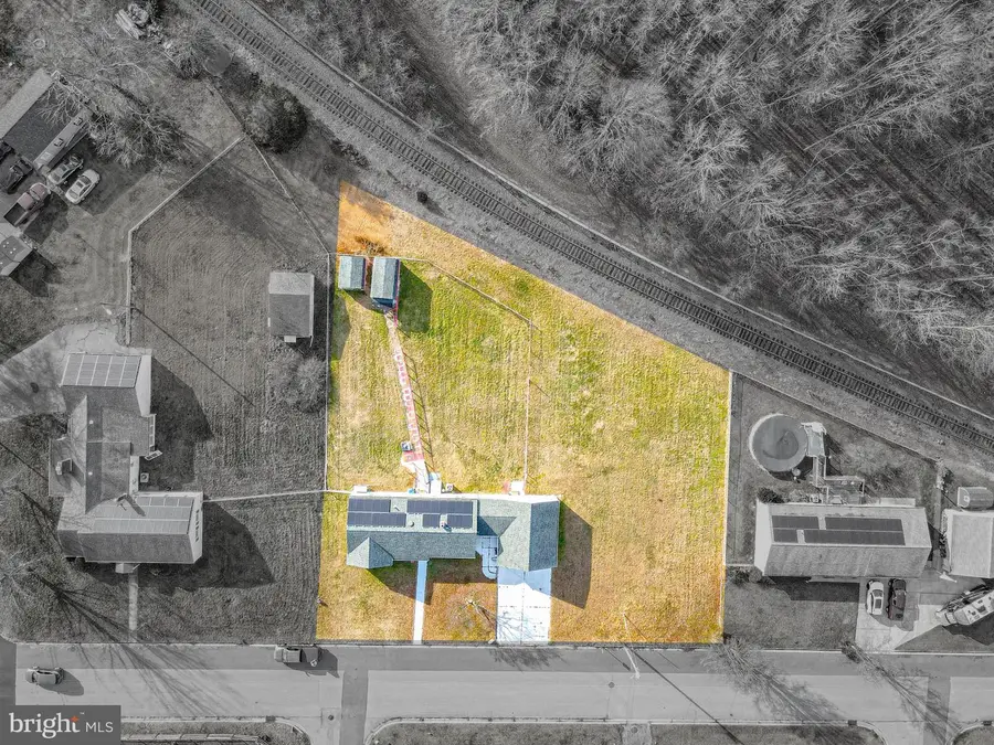 249 Cleveland Ave, Carneys Point, NJ 08069 - Image #3