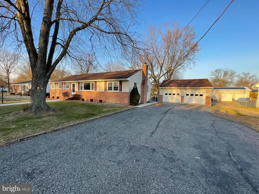 100 Georgia Rd, Pennsville, NJ 08070 - Image #3