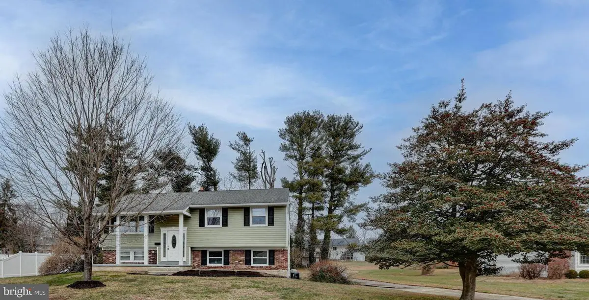 4 Old Forge Rd, Pennsville, NJ 08070 - Image #1