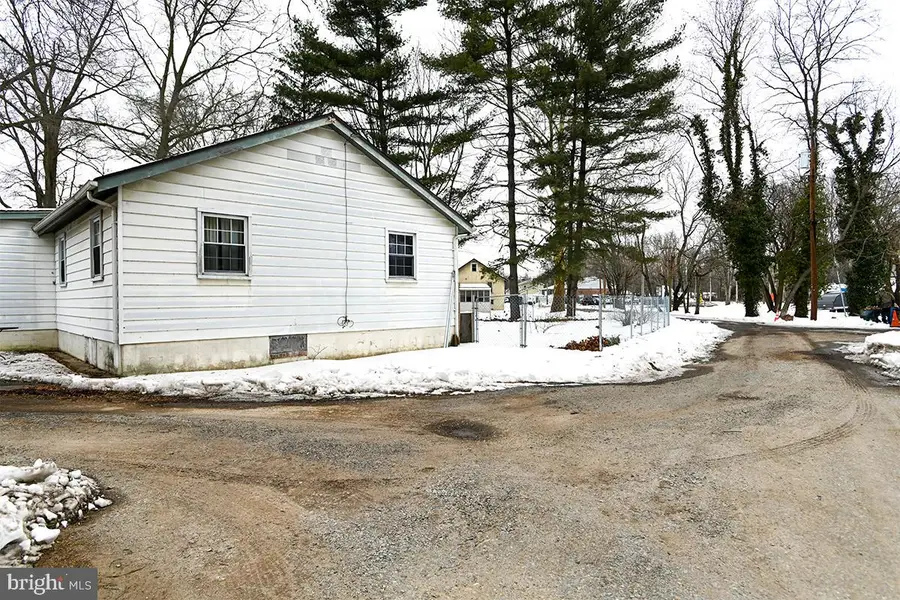 66 N Hook Rd, Pennsville, NJ 08070 - #3