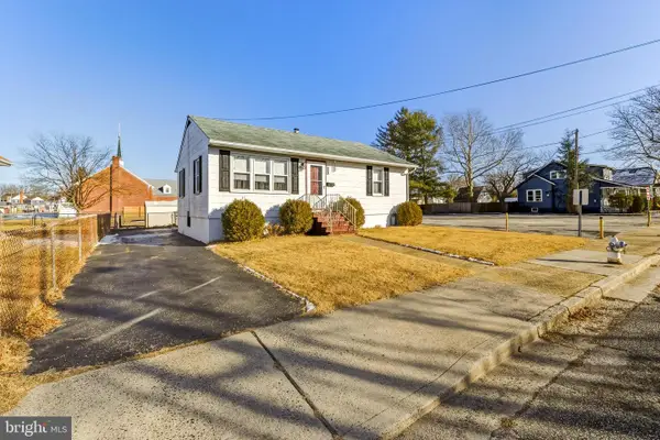 58 Oak St, PENNSVILLE, NJ 08070