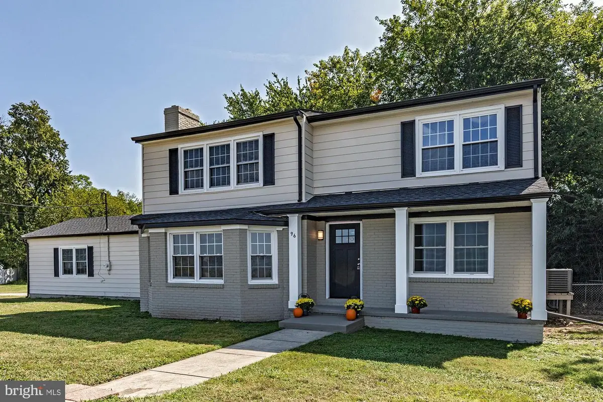 96 Riviera Dr, Pennsville, NJ 08070 - Image #1