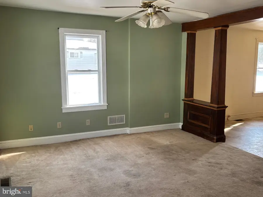 18 Cherry St, Pedricktown, NJ 08067 - #2