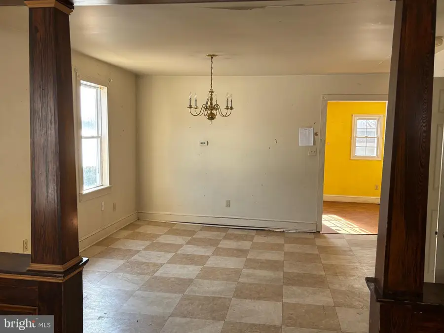 18 Cherry St, Pedricktown, NJ 08067 - #3