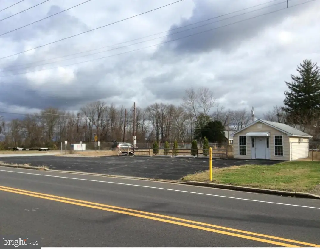 104 N Hook Rd, Pennsville, NJ 08070 - #1