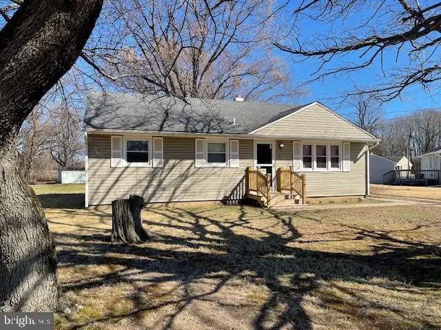 1 Donna Dr, Pedricktown, NJ 08067 - #2