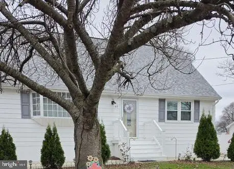 63 New Jersey, PENNSVILLE, NJ 08070