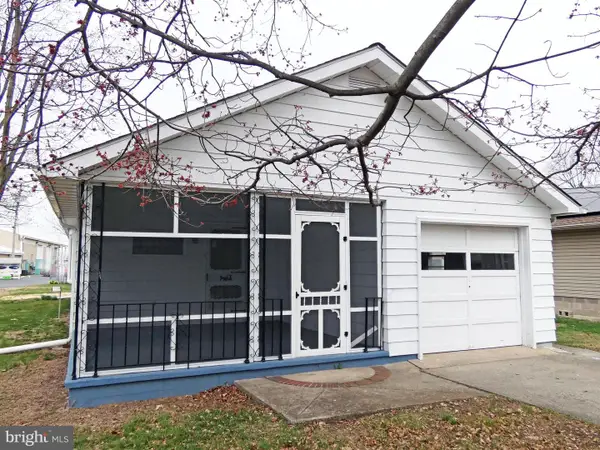 30 E Mill St, PEDRICKTOWN, NJ 08067