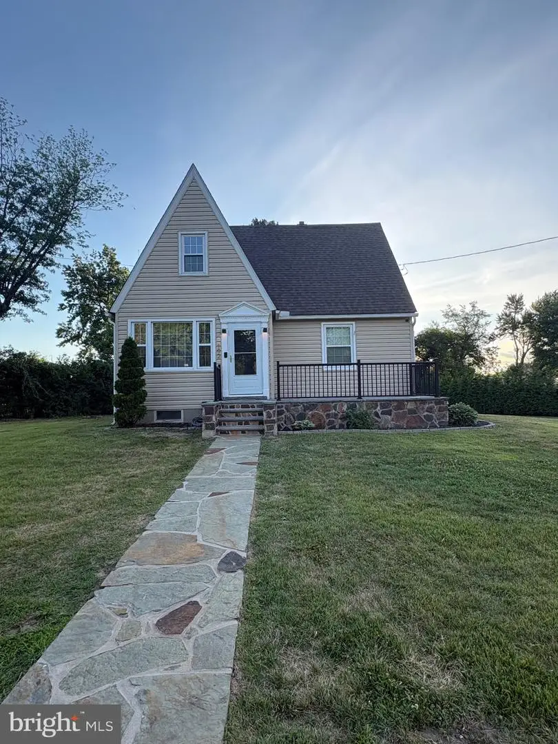 192 Kugler Ave, Carneys Point, NJ 08069 - #3