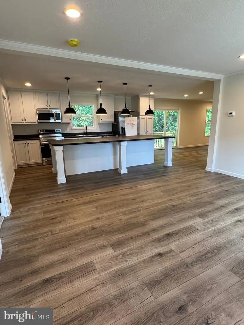 28 Fourth Ave, Carneys Point, NJ 08069 - #3