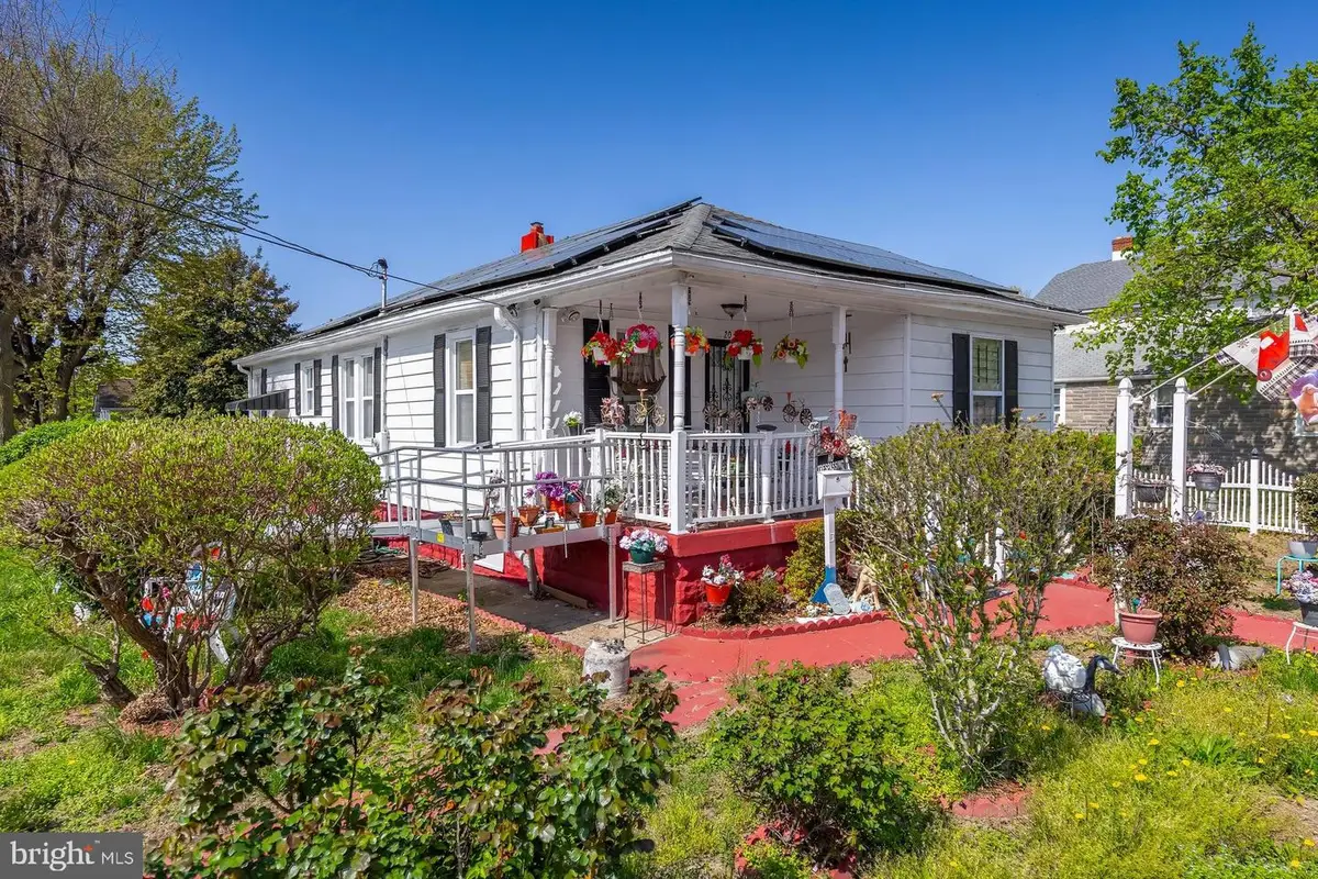 202 E Main St, Penns Grove, NJ 08069 - #1