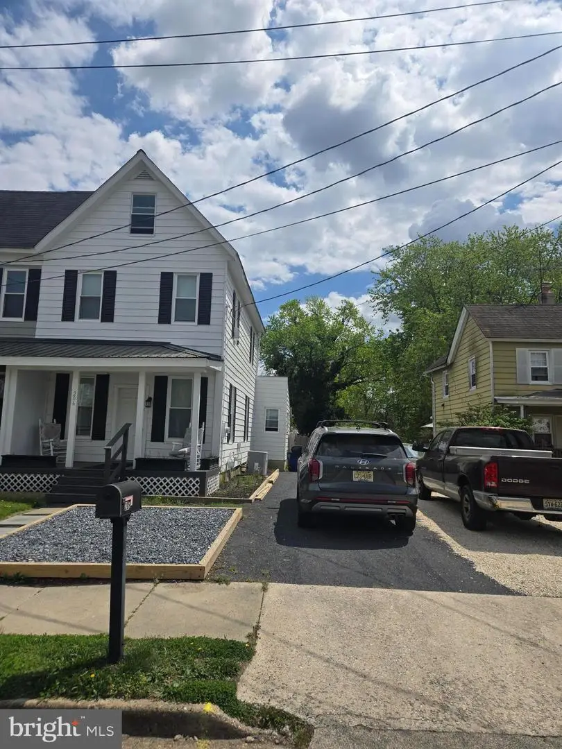 206 Broad St, Elmer, NJ 08318 - #1