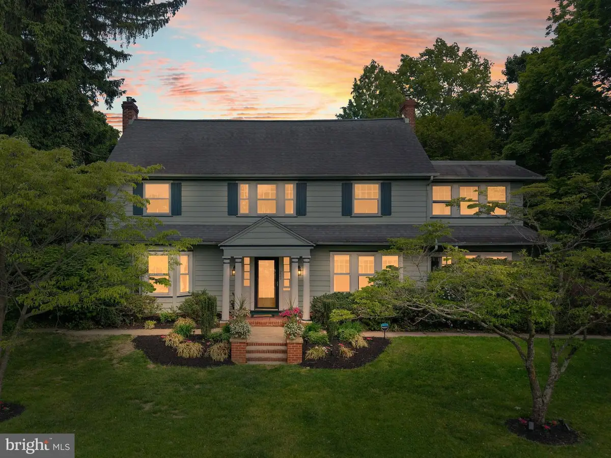 229 N Main St, Woodstown, NJ 08098 - #1