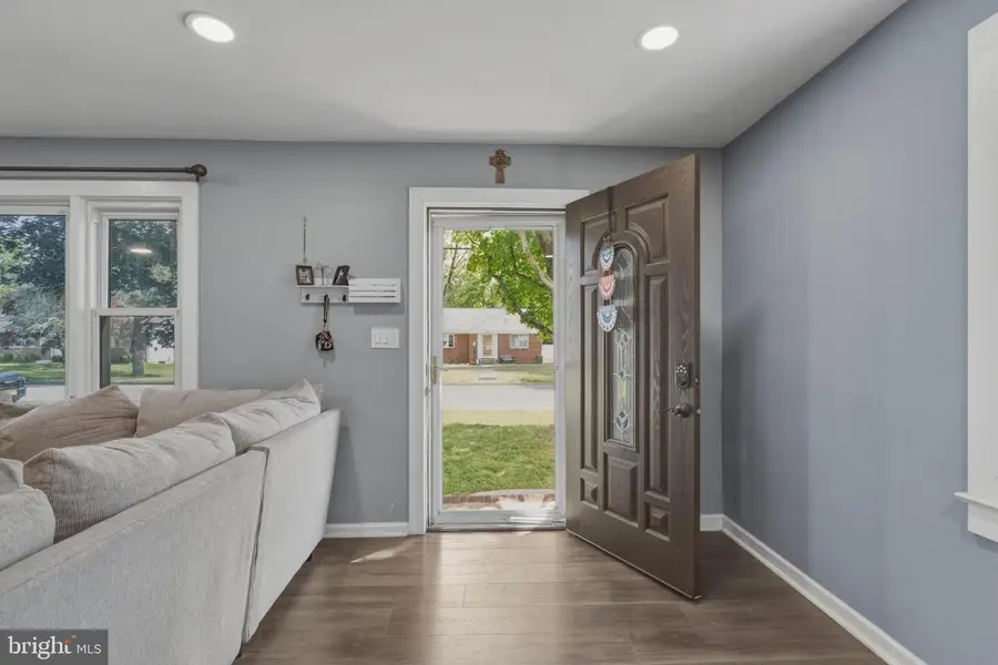 425 Erie Ave, Penns Grove, NJ 08069 - #2