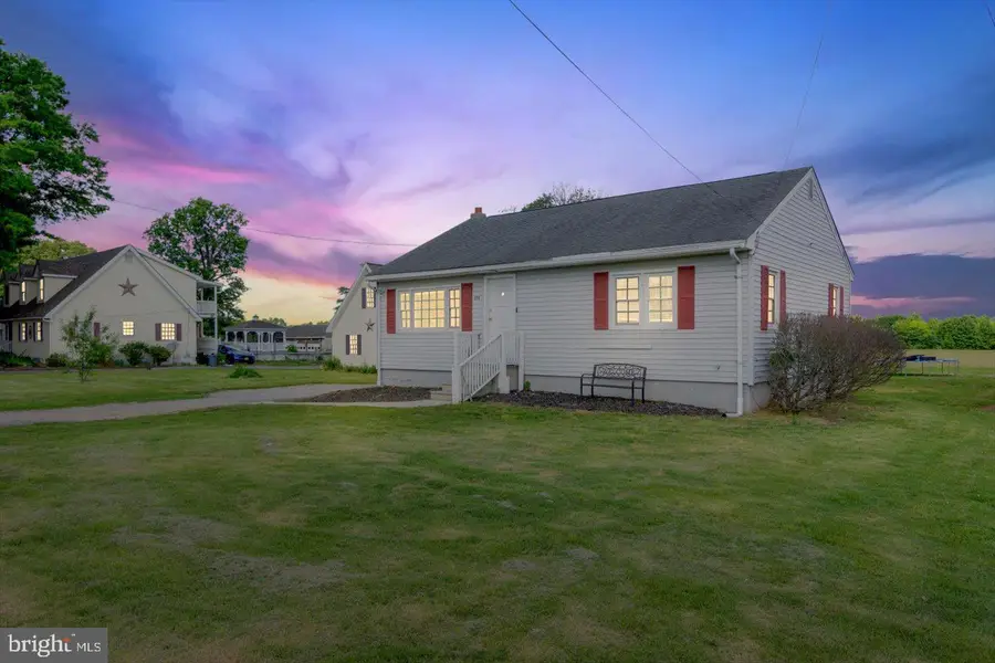 370 S Hook Rd, Pennsville, NJ 08070 - #2