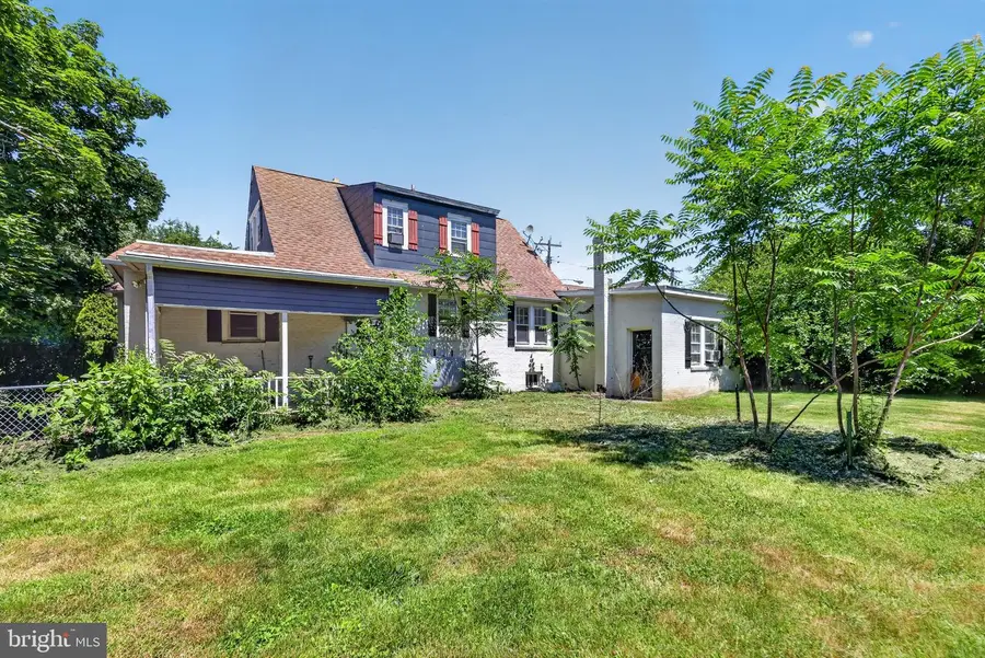 204 E Main St, Penns Grove, NJ 08069 - #2