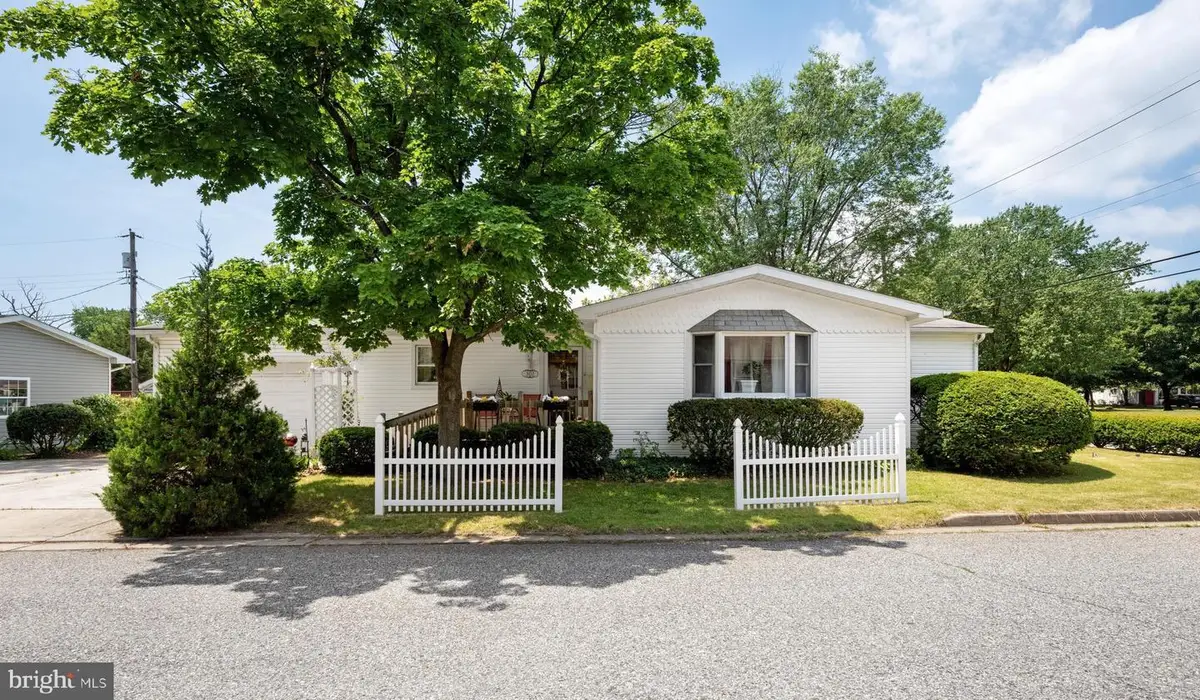 302 Tyler Ave, Carneys Point, NJ 08069 - #1