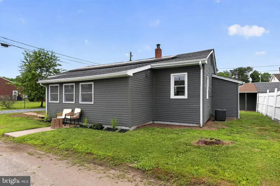 129 Magnolia St, Carneys Point, NJ 08069 - #3