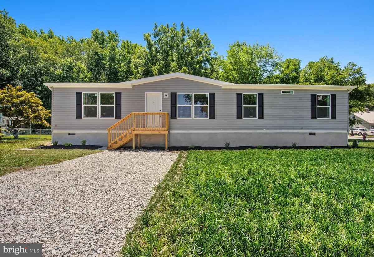 28 4th Ave, Carneys Point, NJ 08069 - #1