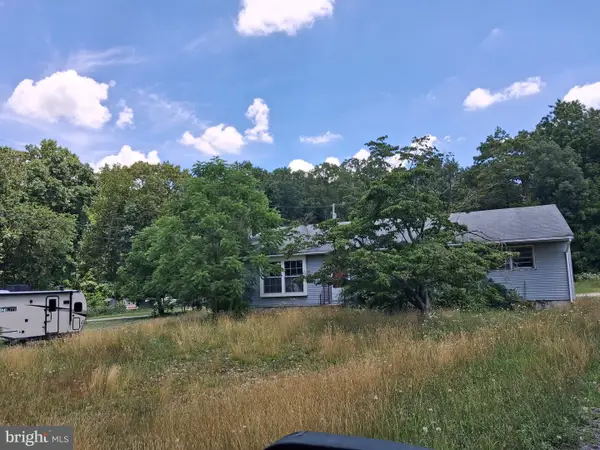 70 Lawrence Corner Rd, PITTSGROVE, NJ 08318