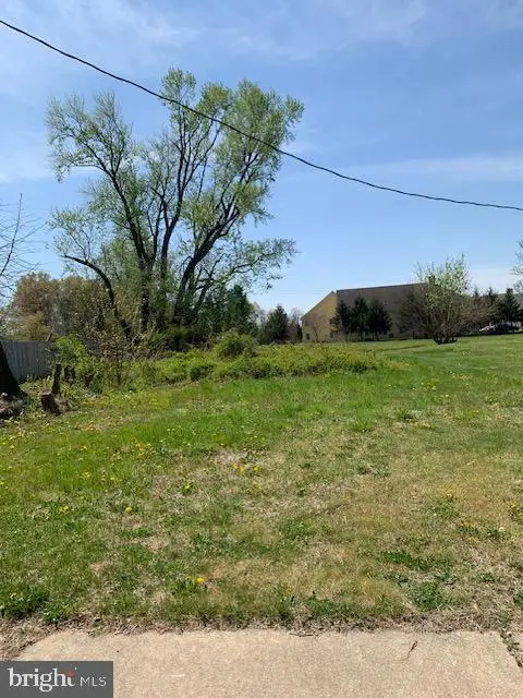 325 Bailey St, Woodstown, NJ 08098 - #3