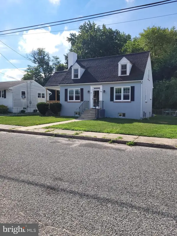 9 Gillison Ave, PENNS GROVE, NJ 08069