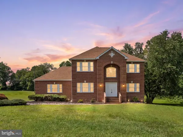 135 Avis Mill Rd, PILESGROVE, NJ 08098