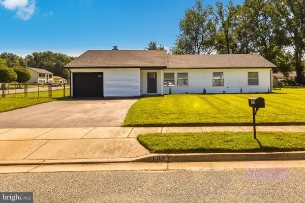 101 Primrose Lane, CARNEYS POINT, NJ 08069