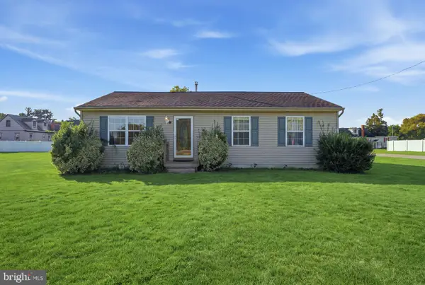 9 S Norman Ave, PENNS GROVE, NJ 08069