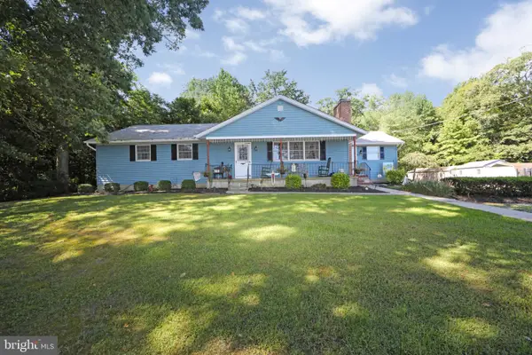 85 Cedar Ln, ELMER, NJ 08318