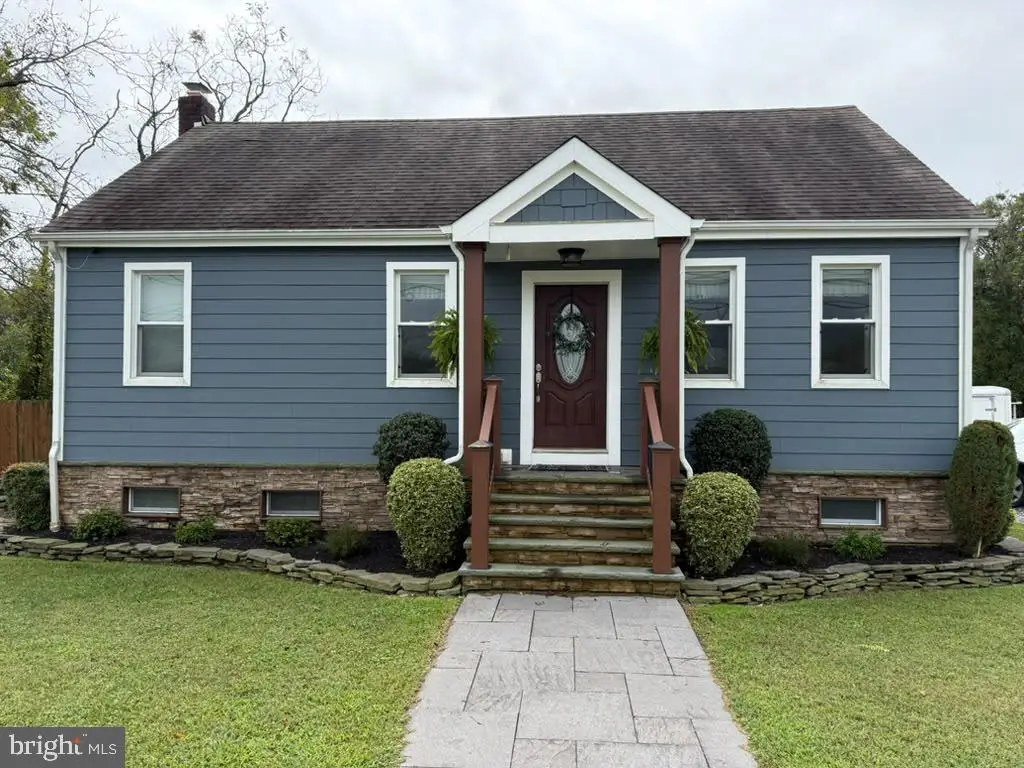 1077 Almond Rd, Pittsgrove, NJ 08318 - #1