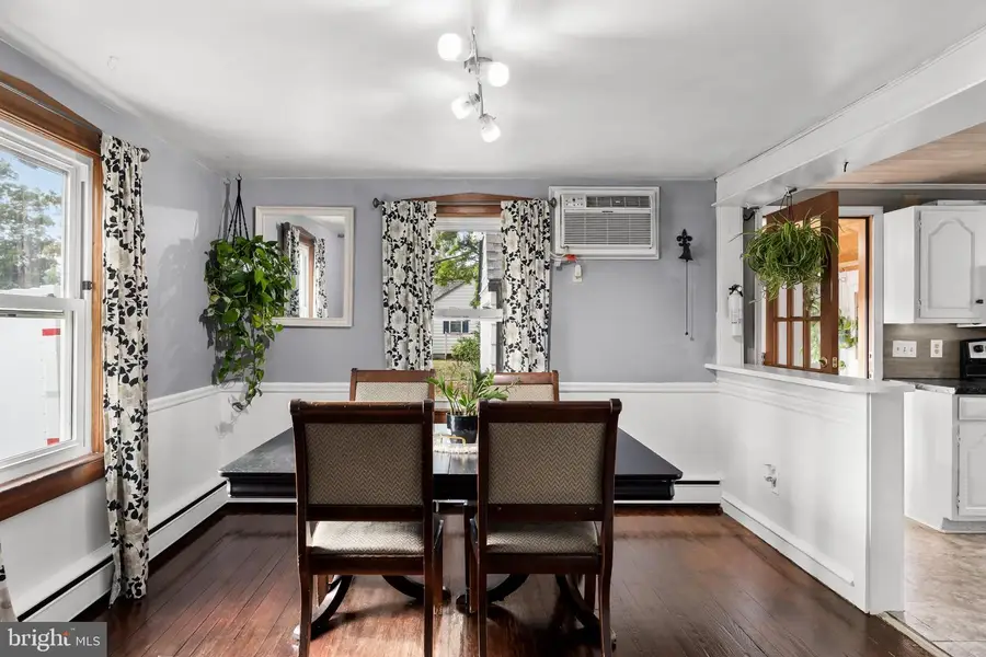 24 Delaware Ave, Pennsville, NJ 08070 - #3