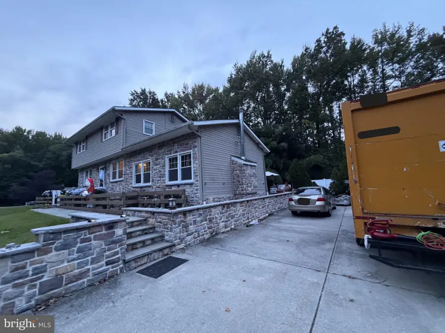 274 S Pennsville Auburn Rd, Carneys Point, NJ 08069 - #2