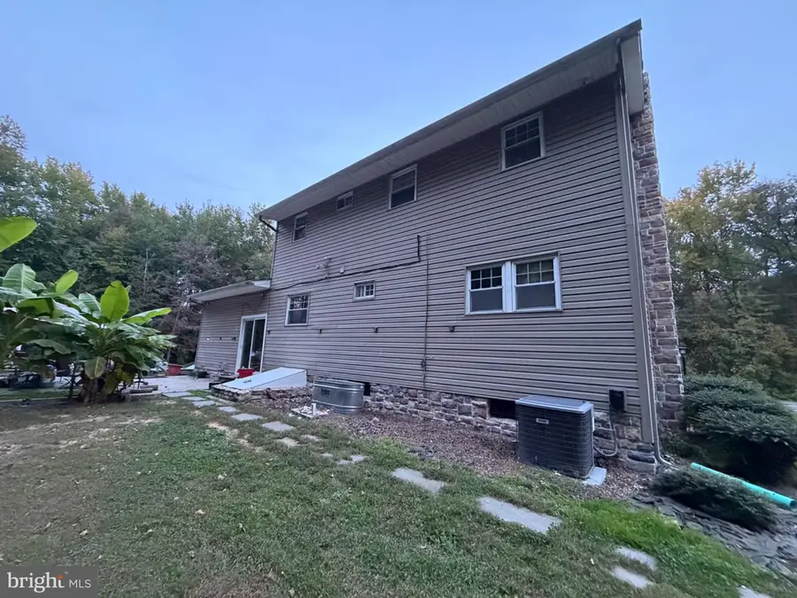 274 S Pennsville Auburn Rd, Carneys Point, NJ 08069 - #3