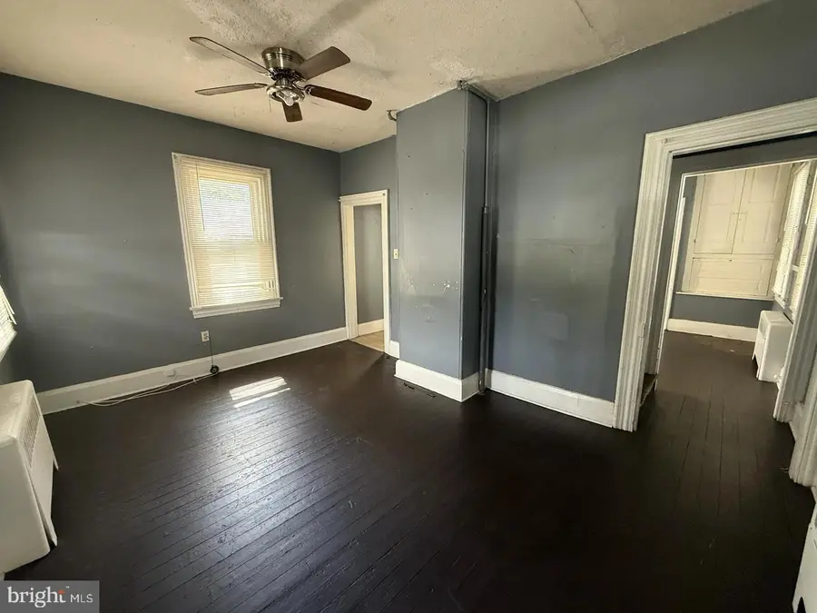 37 Olive St, Salem, NJ 08079 - #3