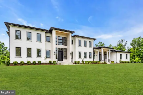 125 Harlingen Rd, BELLE MEAD, NJ 08502