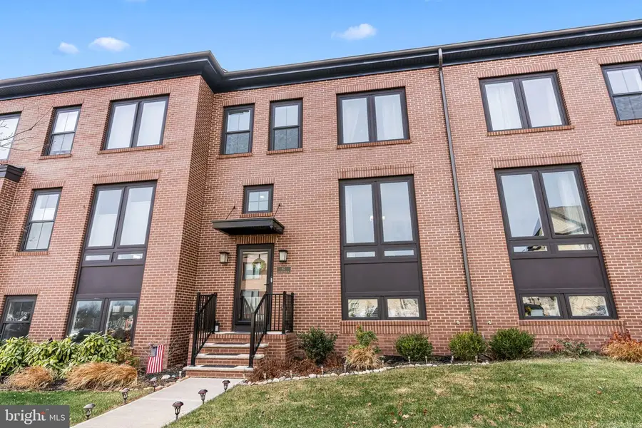 87 E Hartwick Dr, Skillman, NJ 08558 - Image #2