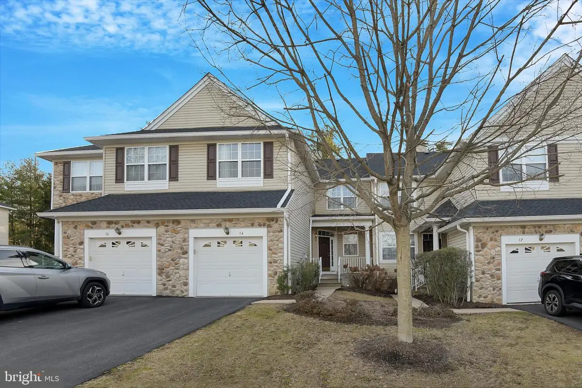 14 Scarlet Oak Dr, Princeton, NJ 08540 - Image #1