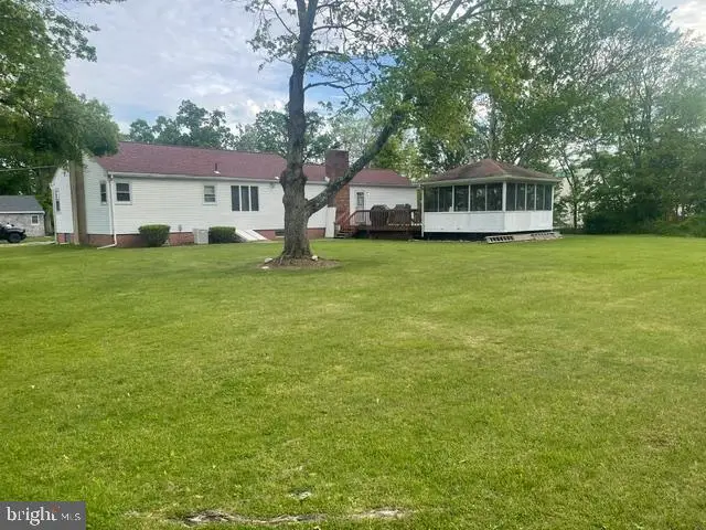 153 Ellen St, Somerset, NJ 08873 - #3