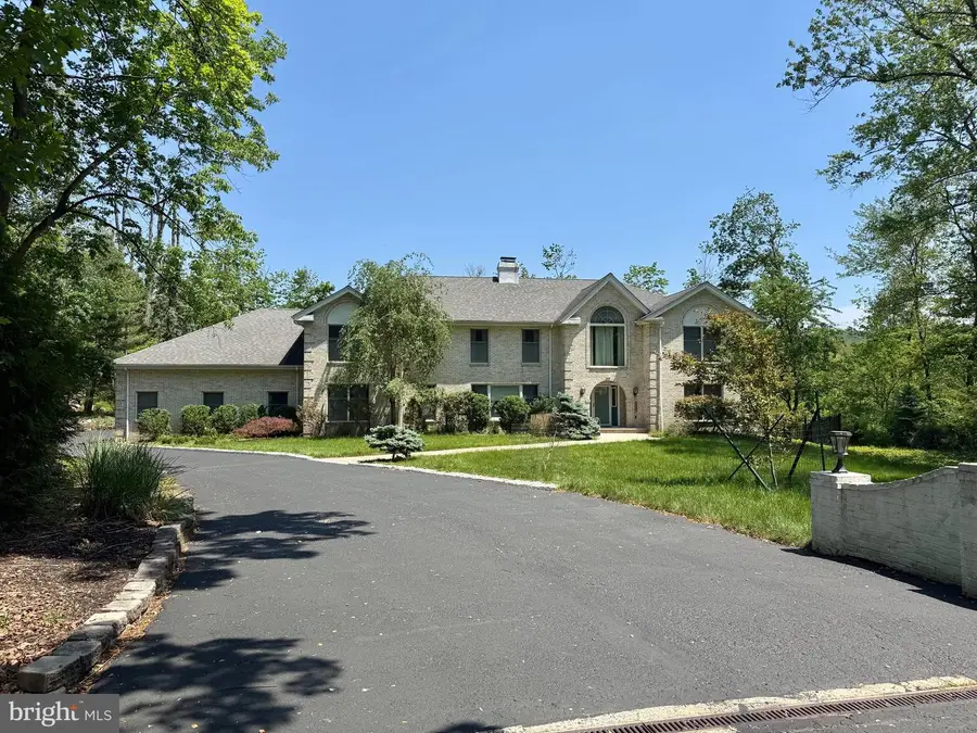 60 Evergreen Ln, Watchung, NJ 07069 - #2