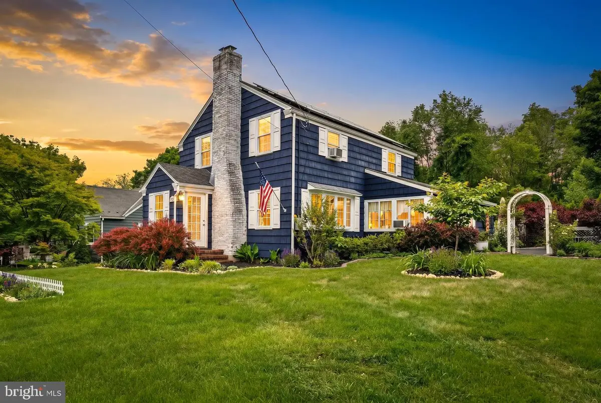 61 Laurel Ave, Kingston, NJ 08528 - #1