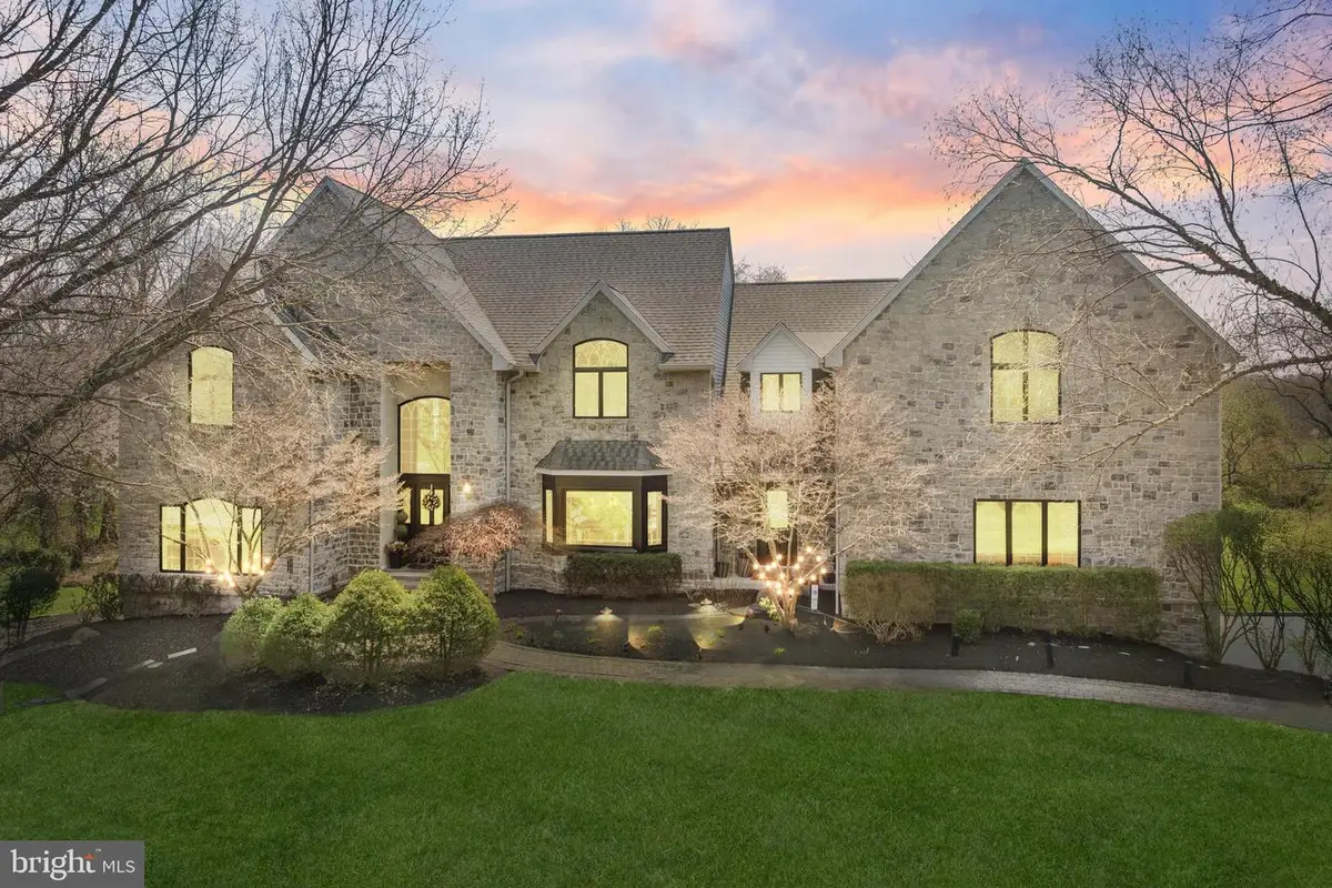 25 Carsdale Dr, Belle Mead, NJ 08502 - #1