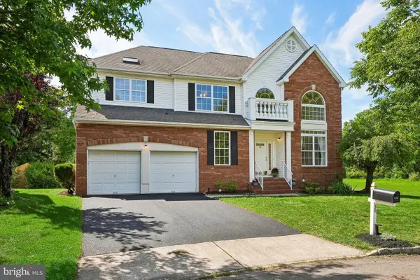 50 Hudnut Ln, BELLE MEAD, NJ 08502